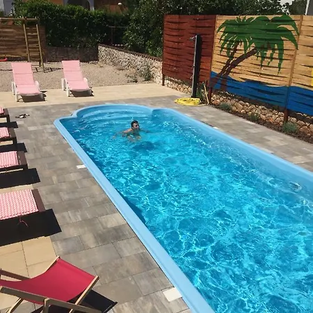 Villa4boys Vantacici